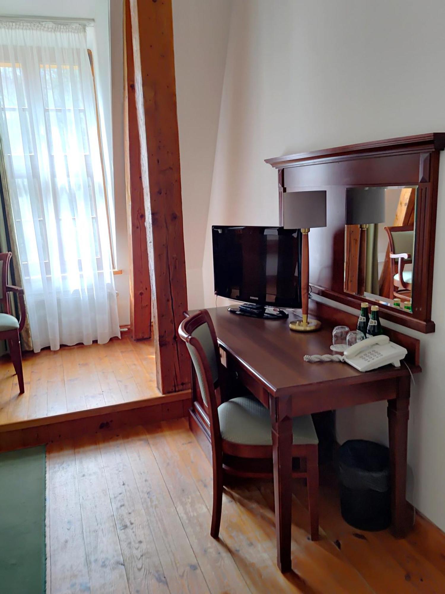 Palac W Rymaniu Exteriér fotografie